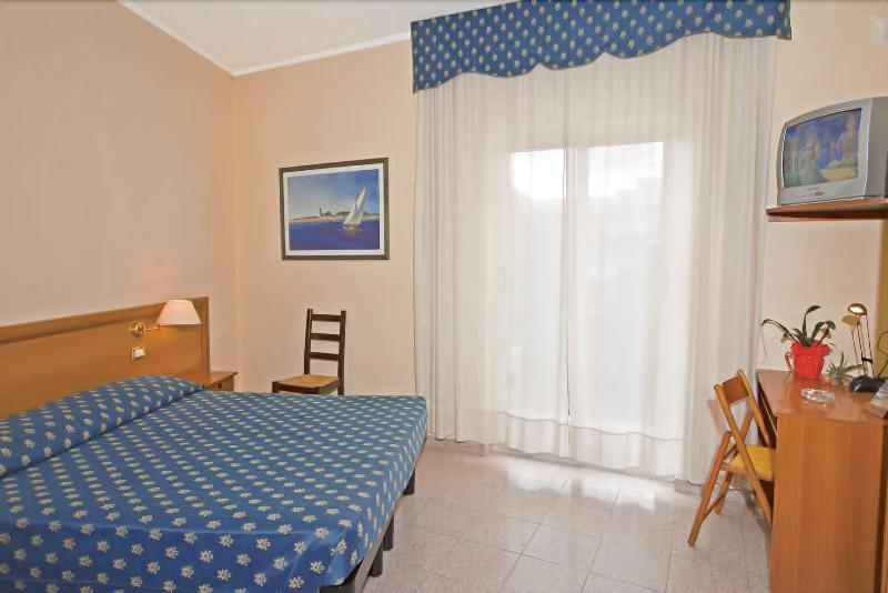 Hotel Torre Antica Loano Eksteriør bilde