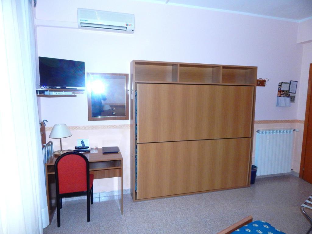Hotel Torre Antica Loano Rom bilde