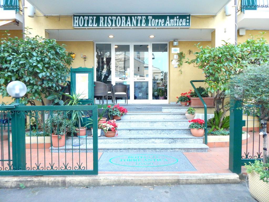 Hotel Torre Antica Loano Eksteriør bilde